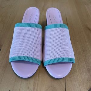 Vionic heels. Very cute & nice